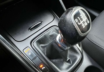 Kia Carens IV Minivan 1.7 VGT CRDI 136KM 2013 Kia Carens 1.7D 136KM 7Msc.Klimatr.Kamera2xPDC AluZima Ledy Grzane Fakt.Gw, zdjęcie 25