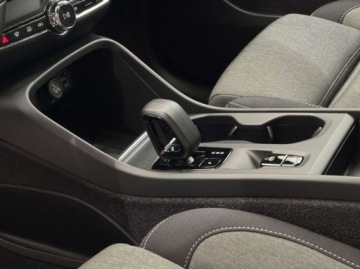 Volvo XC40 Crossover Plug-In Facelifting 1.5 T4 211KM 2022 Volvo XC 40 T4 Start Plug In Kamera cofania Ambiente Nawigacja CarPlay, zdjęcie 7