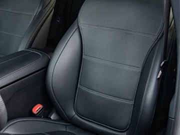 Mercedes Klasa C W206 Limuzyna 1.5 180 170KM 2025 MERCEDES-BENZ C Klasa 180 Avantgarde 1.5 (170KM) 2025, zdjęcie 5