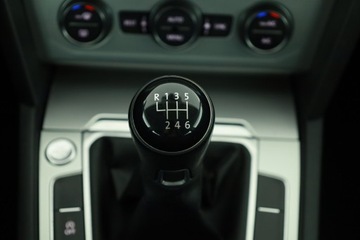 Volkswagen Passat B8 Limousine 1.8 TSI BlueMotion Technology 180KM 2017 VW Passat 1.8 TSI, Salon Polska, Klima, zdjęcie 13