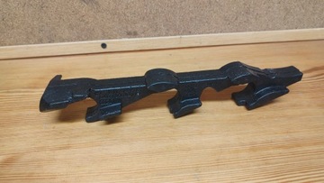 AUDI A5 8T PĚNOVÁ LIŠTA OSOBNÍ STRÁŽCE VSTŘIKOVAČE 04L130380H