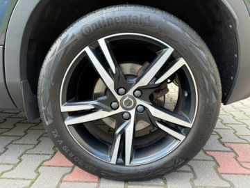 Volvo XC40 Crossover Facelifting 2.0 B3 163KM 2022 Volvo XC 40 2.0 R-Design Panorama Kamery Harman, zdjęcie 33
