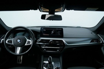 BMW Seria 5 G30-G31 Touring Facelifting 2.0 520d 190KM 2022 BMW 520 BMW 520d xDrive Fotel z Pamięcią Dostęp Ko, zdjęcie 14