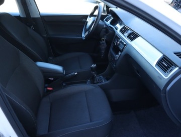 Skoda Rapid II Spaceback 1.2 TSI 90KM 2015 Skoda Rapid Spaceback 1.2 TSI, Salon Polska, zdjęcie 8