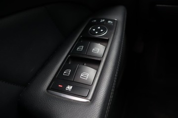 Mercedes Klasa A W176 2015 Mercedes CLS 250 BlueTEC, 201 KM, Automat, Skóra, zdjęcie 16