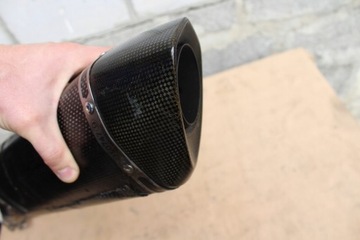 ГЛУШИТЕЛЬ AKRAPOVIC ПРАВЫЙ YAMAHA R1 RN22
