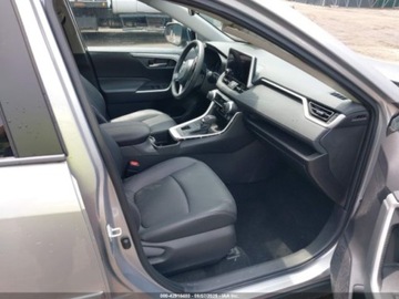 Toyota RAV4 V 2024 Toyota RAV4 XLE Premium 2024 2.5l 2.5 Benzyna 203KM, zdjęcie 9