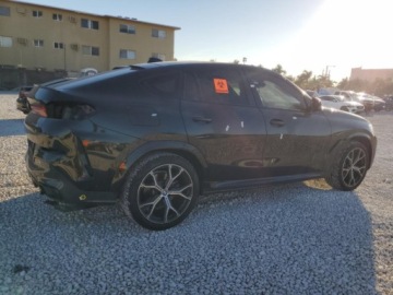 BMW X6 G06 2022 BMW X6 XDrive40I 2022 3.0l 3.0 Benzyna 335KM, zdjęcie 3