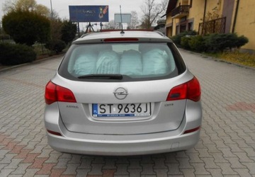 Opel Astra J Sports Tourer 1.7 CDTI ECOTEC 110KM 2011 Opel Astra Opel Astra J 1.7 Diesel 110KM, zdjęcie 4