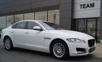 Jaguar XF II Sedan 2.0 i4D 180KM 2018 Jaguar XF 2.0 Diesel 180KM, zdjęcie 6