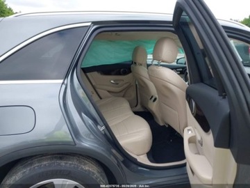 Mercedes GLC C253 2018 Mercedes-Benz GLC 300 4matic 2.0 Benzyna 241KM, zdjęcie 11