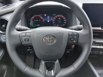 Toyota C-HR II SUV Plug-In 2.0 Hybrid Dynamic Force Plug-in  223KM 2025 Executive 2.0 Plug-in Hybrid Dynamic Force 223KM | Podgrzewane fotele!, zdjęcie 6