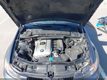 BMW Seria 3 E90-91-92-93 2006 BMW Seria 3 330I 2006 3.0 Benzyna 255KM, zdjęcie 8