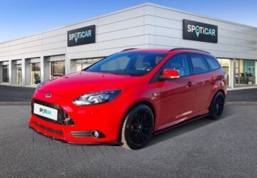 Ford Focus III Kombi 2.0 EcoBoost 250KM 2012 Ford Focus ST 452NM305KM 2.0 Benzyna 250KM