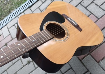 Акустическая гитара YAMAHA F210, 1992 г.