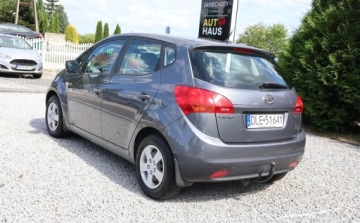 Kia Venga Mikrovan 1.4 CRDi WGT 75KM 2011 Kia Venga Nowe opony, Klmatyzacja, elektryczne szyby. Niskie spalanie. 1.4, zdjęcie 3