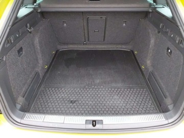 Skoda Superb III Kombi Facelifting 2.0 TSI 190KM 2021 Skoda Superb Sportline 2.0 TSI 190KM DSG FV23 2.0 Benzyna 190KM, zdjęcie 32