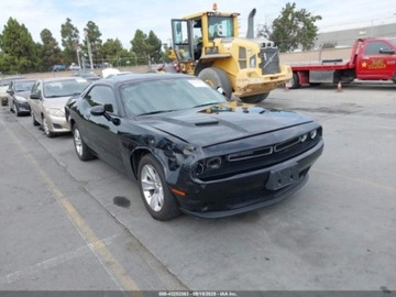 Dodge Challenger III 2023 Dodge Challenger DODGE CHALLENGER SXT 3.6 Benzyna 303KM, zdjęcie 7