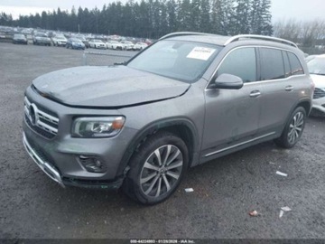 Mercedes GLB 2023 Mercedes-Benz GLB 250 2023 2.0 Benzyna 221KM, zdjęcie 1