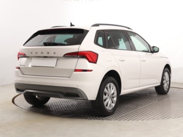 Skoda Kamiq Crossover 1.0 TSI 110KM 2022 Skoda Kamiq 1.0 TSI, Salon Polska, Automat, zdjęcie 4