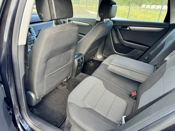 Volkswagen Passat B7 Variant 1.6 TDI CR DPF BlueMotion 105KM 2011 Volkswagen Passat Navi PDC Climatronic Grz. Fotele, zdjęcie 10