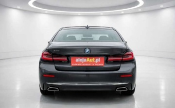 BMW Seria 5 G30-G31 Limuzyna Plug-In 2.0 530e 292KM 2021 BMW Seria 5 4x4 BMW 530e Plug-In HYB 292 KM 2021r 104.000 km Warszawa, zdjęcie 5
