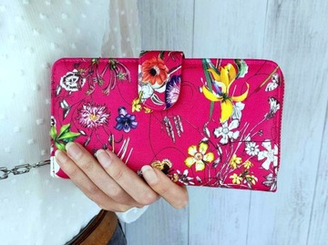 ЖЕНСКИЙ ДВОЙНОЙ КОШЕЛЕК С ЦВЕТОЧНЫМ ОТДЕЛЕНИЕМ