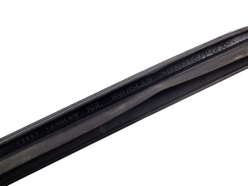 # ПОЛОСКИ ВЕТРОВОГО СТЕКЛА ПРАВАЯ + ЛЕВАЯ AUDI A4 B8