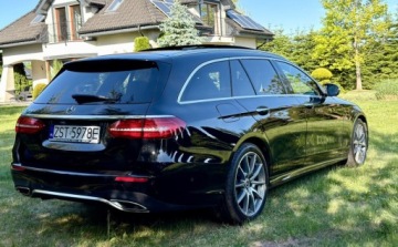 Mercedes Klasa E W213 Kombi 2.0 300d 245KM 2020 Mercedes-Benz Klasa E AMG VAT 23 ambiente el hak el klapa PANORAMA multibe, zdjęcie 35