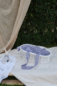 ПЛЕТЕНАЯ ПЕРЕНЗКА ДЛЯ КУКОЛ, БЕЛАЯ + СЕРЫЙ КРЫШКА