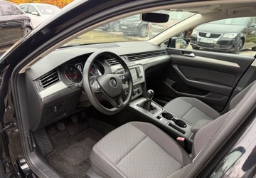Volkswagen Passat B8 Variant 2.0 TDI 150KM 2015 Volkswagen Passat Stan bdb 2.0 Diesel 150KM, zdjęcie 20
