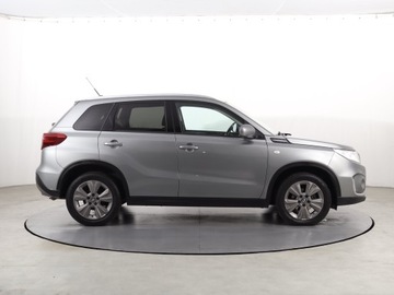 Suzuki Vitara III SUV Facelifting 1.4 BoosterJet 140KM 2019 Suzuki Vitara 1.4 BoosterJet, Salon Polska, zdjęcie 5