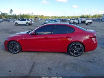 Alfa Romeo Giulia II Sedan Facelifting 2.0 Turbo 280KM 2023 Alfa Romeo Giulia Ti 2023 2.0 Benzyna 280KM, zdjęcie 2