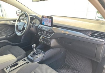 Ford Focus IV Hatchback 1.0 EcoBoost 125KM 2019 Ford Focus 1.0 EcoBoost 125KM MT6 Titanium Salon PL ASO Pierwszy wlasciciel, zdjęcie 8