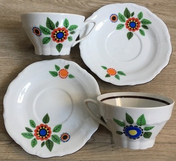Чашки фарфоровые 