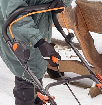 Снегоочиститель WORX WG471E 40 В 2x4 Ач аккумуляторный