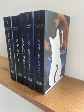 Белая подставка для книг CAT + БЕСПЛАТНО