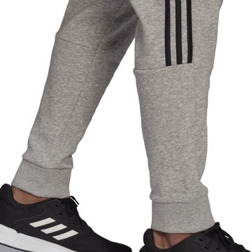 SPODNIE MĘSKIE ADIDAS ESSENTIALS TAPERED CUFF 3 STRIPES SZARE GK8976 r 2XL