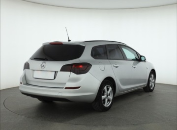 Opel Astra J Sports Tourer 1.7 CDTI ECOTEC 110KM 2012 Opel Astra 1.7 CDTI, Klima, Tempomat,ALU, zdjęcie 4