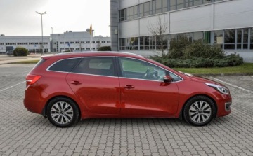 Kia Ceed II Kombi Facelifting 1.6 CRDi 136KM 2016 Kia Ceed Salon PL Lift 2016 r. Bezwypadkowy VAT23 1.6 Diesel 136KM, zdjęcie 4