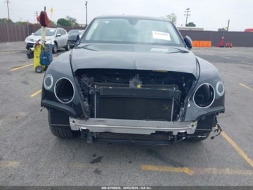 Bentley Bentayga 2017 Bentley Bentayga W12 2017 6.0l 6.0 Benzyna 600KM, zdjęcie 7