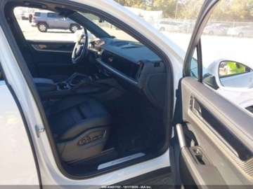 Porsche Cayenne III 2024 Porsche Cayenne 2024r.,4x4, 3.0L 3.0 Benzyna 348KM, zdjęcie 8