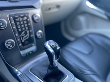 Volvo V40 II Cross Country 2.0 D2 DRIVE-E 120KM 2015 Volvo V40 2.0 D-2 120 KM SUMMUM BEZWYPADKOWY IDEALNY WYPOSAZONY 2.0, zdjęcie 29