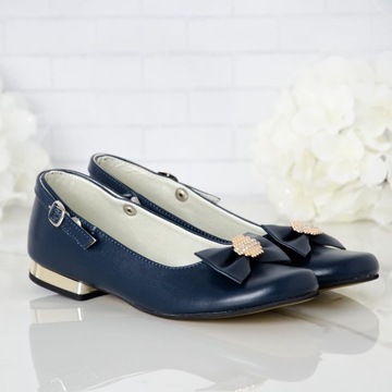 Деловые туфли для девочек темно-синего цвета KBD-805