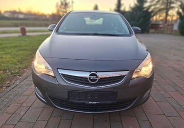 Opel Astra J 2010 Opel Astra Super stan 1.4 Benzyna 120KM, zdjęcie 1
