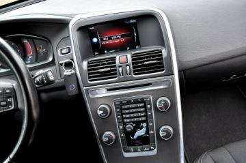 Volvo XC60 I SUV Facelifting 2.0 D3 DRIVE-E 150KM 2016 Volvo XC 60 2.0 150KM D3 Led Manual Navi Blis, zdjęcie 18