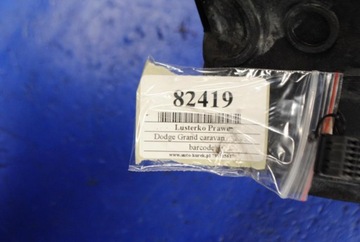 DODGE GRAND CARAVAN ZRCÁTKO PRAVÉ