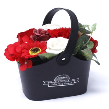 AwGifts_ Czerwony Bukiet Mydlany w koszyczku