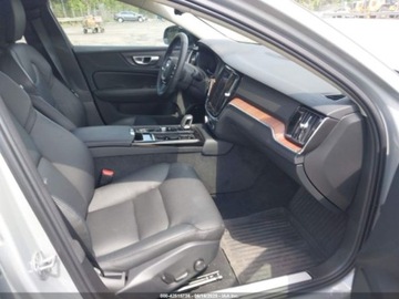 Volvo S60 III 2024 Volvo S60 Recharge Plug-In Hybrid T8 Plus Dark Theme 2024 2.0l 2.0 Hybryda, zdjęcie 8