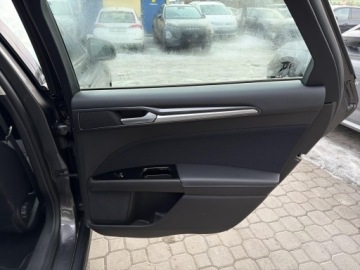 Ford Mondeo V Kombi Facelifting 2.0 Hybrid 187KM 2021 Ford Mondeo FORD Mondeo 2.0 Hybrid 187km Trend Cvt, zdjęcie 37